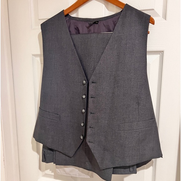 Men's Dark Gray 3-piece Suit - Picture 3 of 13